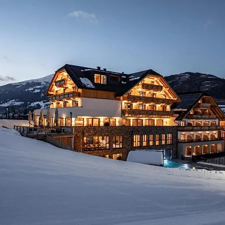 Almgut - Mountain Wellness 4* Sankt Margarethen im Lungau