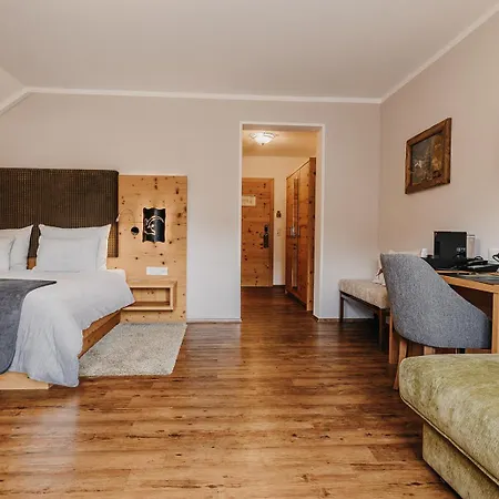 Almgut - Mountain Wellness Hotel