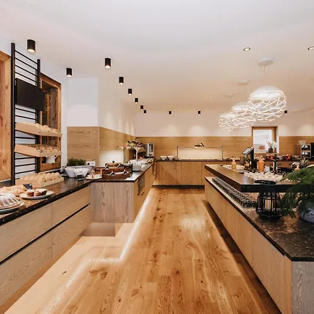 Almgut - Mountain Wellness Hotel 4*