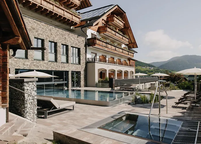Almgut - Mountain Wellness 4*
