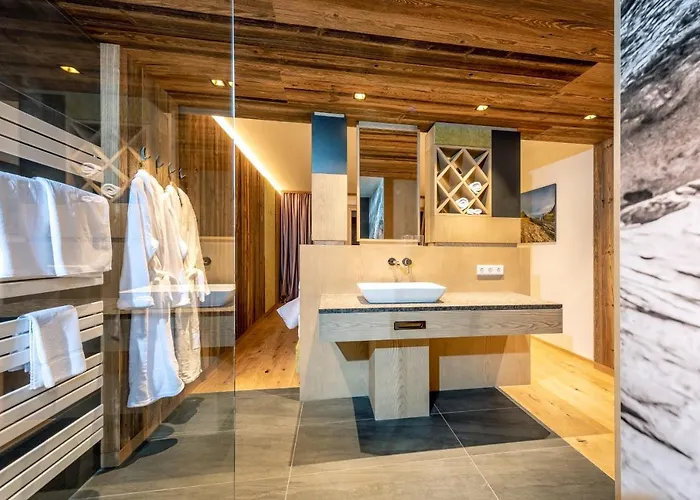 Hotel Almgut - Mountain Wellness